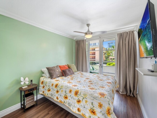 Building Photo - Stunning Fully Furnished 1 bedroom ALL utilities included!