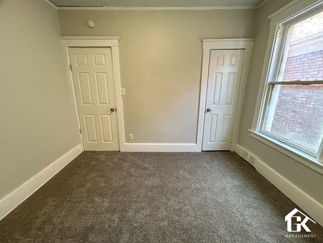 Building Photo - 4609 Vancouver St