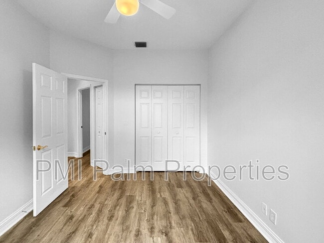 Building Photo - 10293 Allamanda Blvd