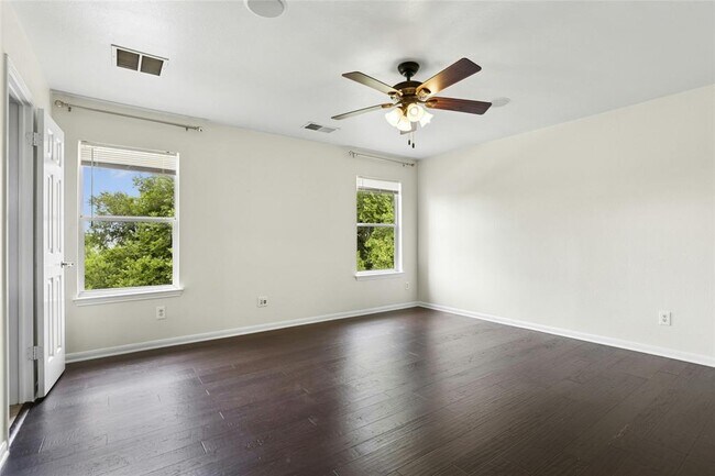 Building Photo - 1705 Gaylord Dr