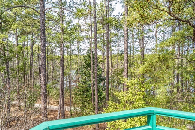 Building Photo - 1733 Woodbrooke Dr