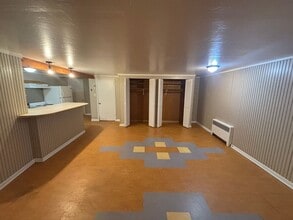 Building Photo - Spacious 2BR Basement Apartment – Utilitie...