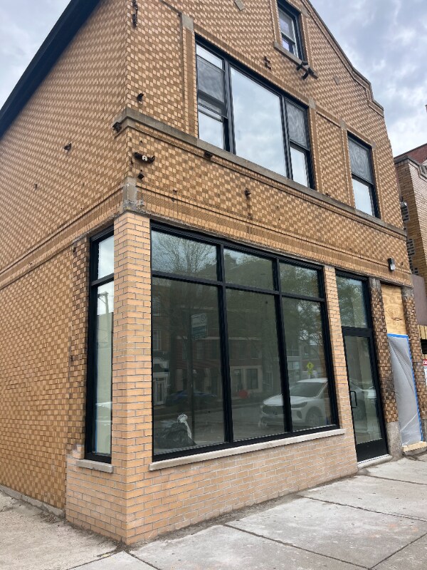 Primary Photo - 846 N Ashland Ave