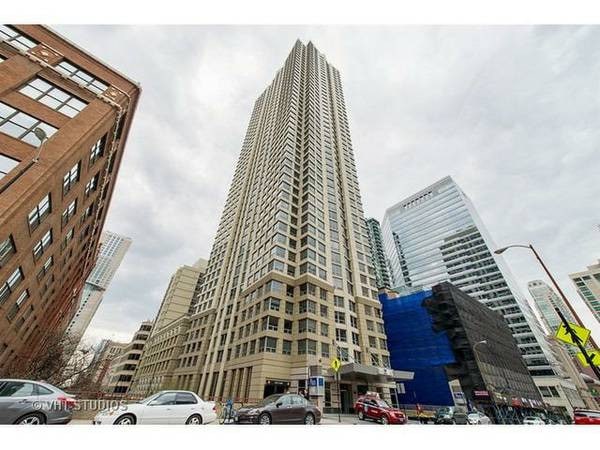 Building Exterior - 440 N Wabash Ave