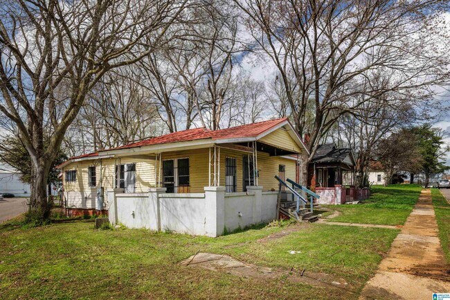 Building Photo - 804 42nd St N