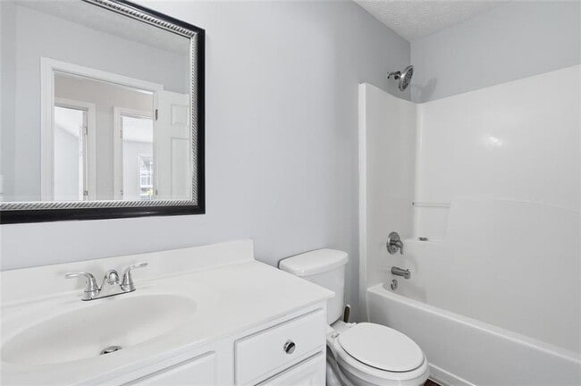 Building Photo - 540 Sterling Hill Dr