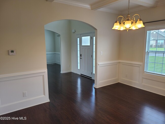 Building Photo - 110 Regatta Way