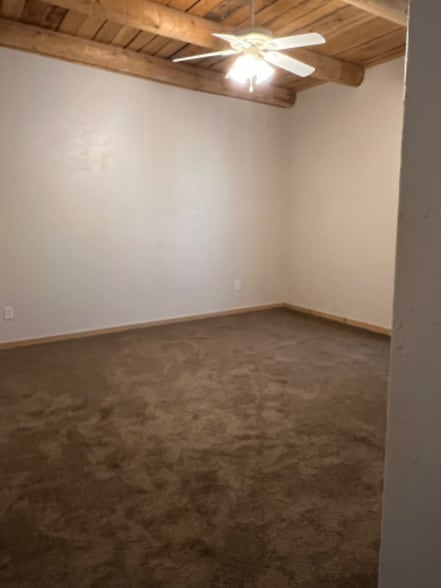 Building Photo - 2020 E Ambush St