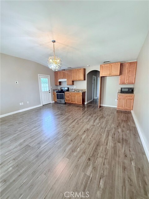 Building Photo - 13240 Archwood St