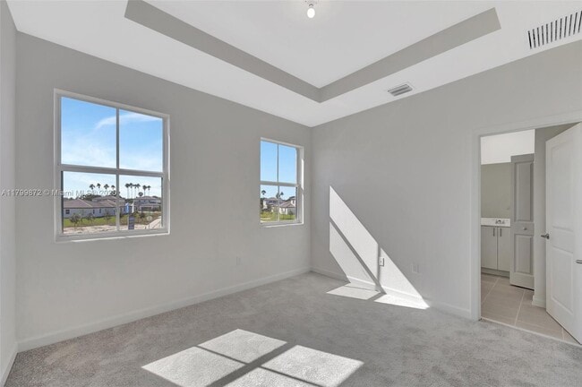 Building Photo - 2412 SE 29th St
