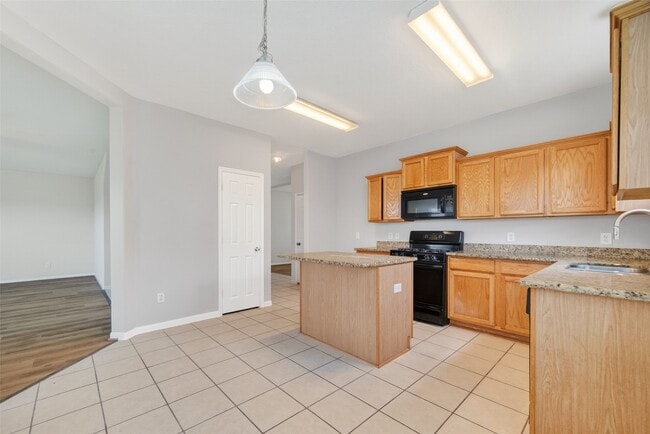 Building Photo - 16119 Gavin Ln
