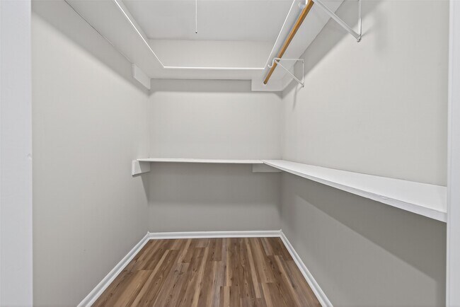 Building Photo - 12079 Maverick Dr