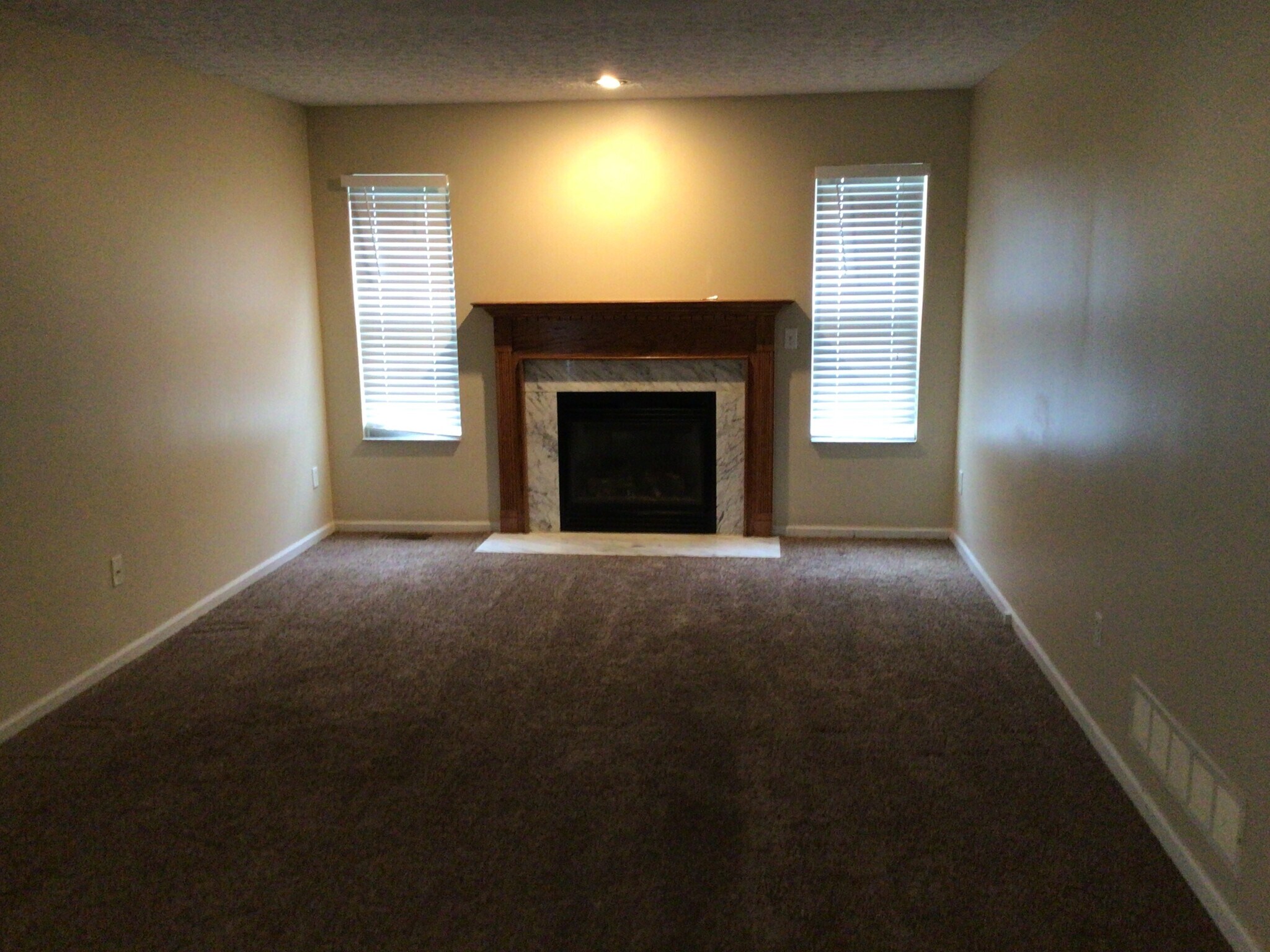 Building Photo - 1543 Windsong Dr