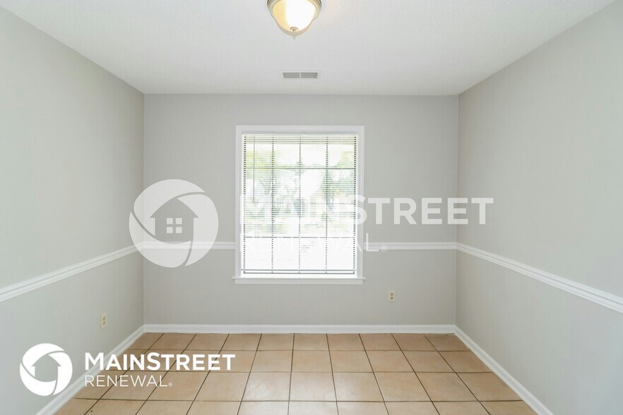 Building Photo - 4022 Castile St