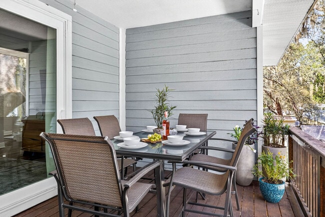 Building Photo - 1826 Beachway Ln