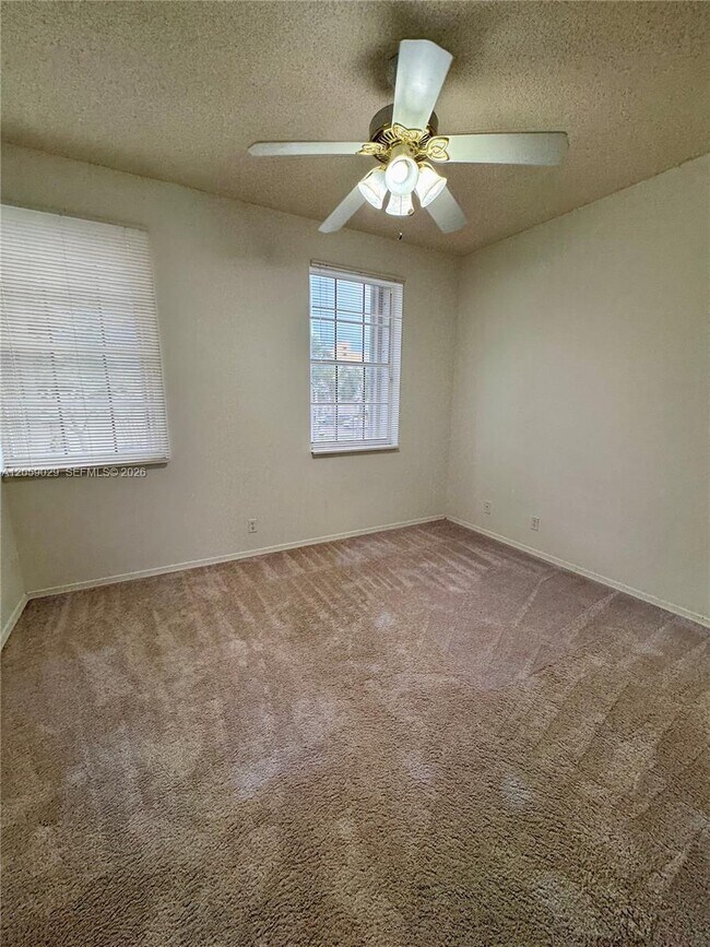 Building Photo - 16743 Hemingway Dr