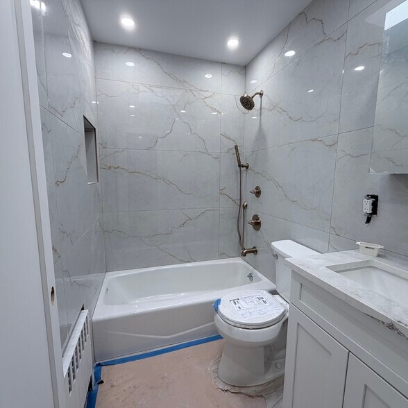 Building Photo - 2569 49th St