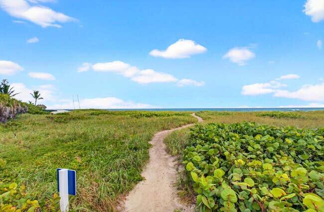 Building Photo - 817 N Ocean Blvd