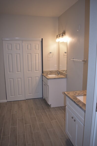 Master Bathroom Vanities - 7952 Blue St