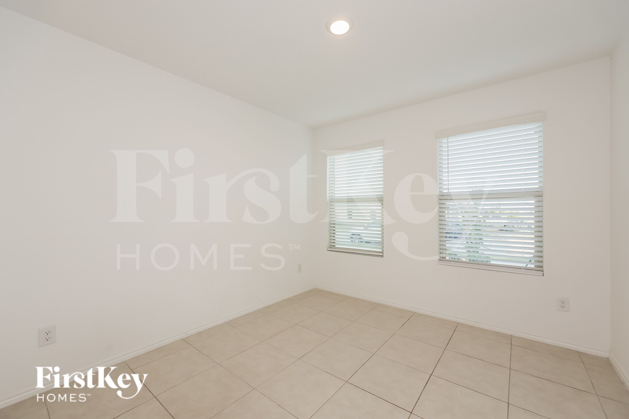 Building Photo - 14837 Firerock Rd