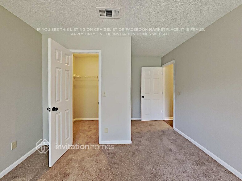 Building Photo - 5372 Downington Dr