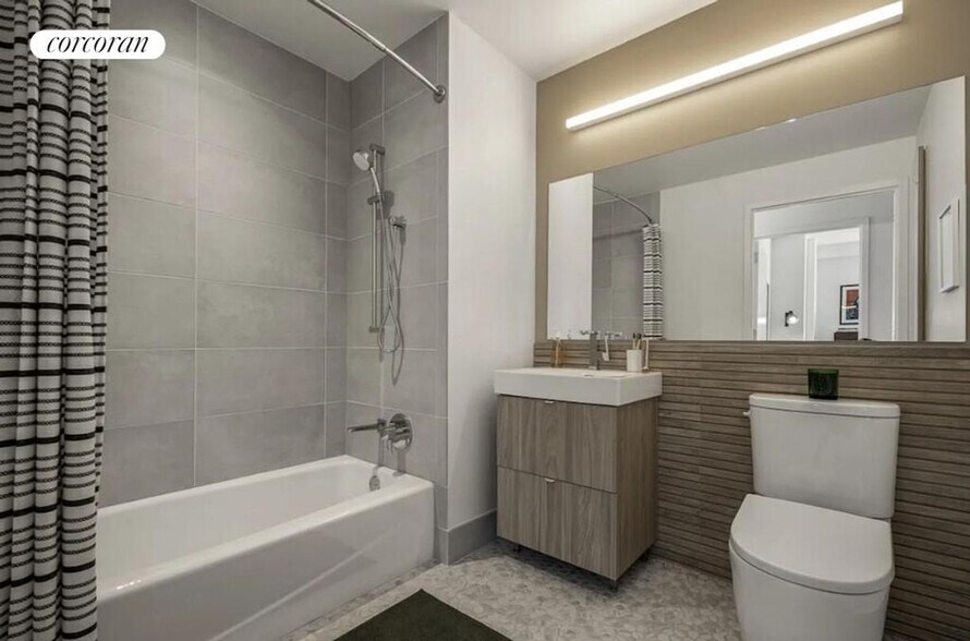 Building Photo - 550 Tenth Avenue 714