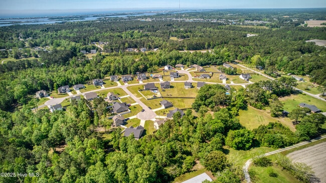 Building Photo - 307 Windward Landing