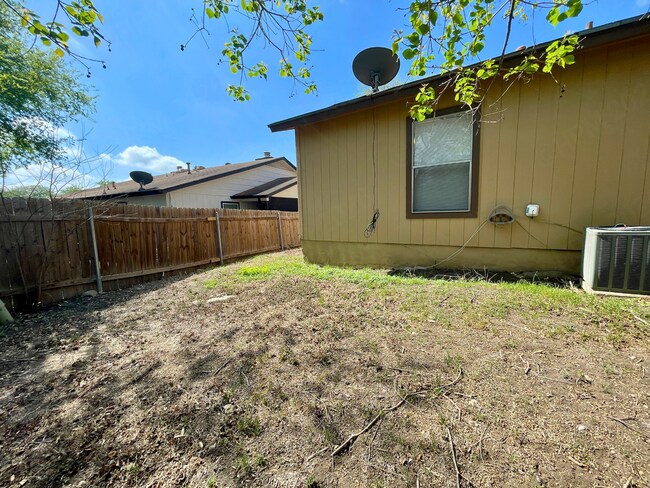 Building Photo - Woods Hole 14506-14508