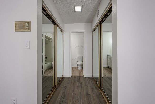 Building Photo - Amazing 3beds/2baths Townhome in Tempe!