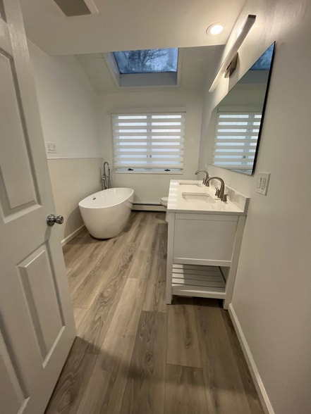 Building Photo - 48 Limekiln Rd