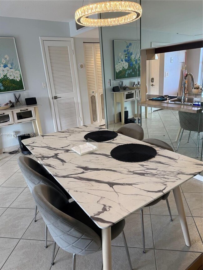 Building Photo - 505 E Dania Beach Blvd