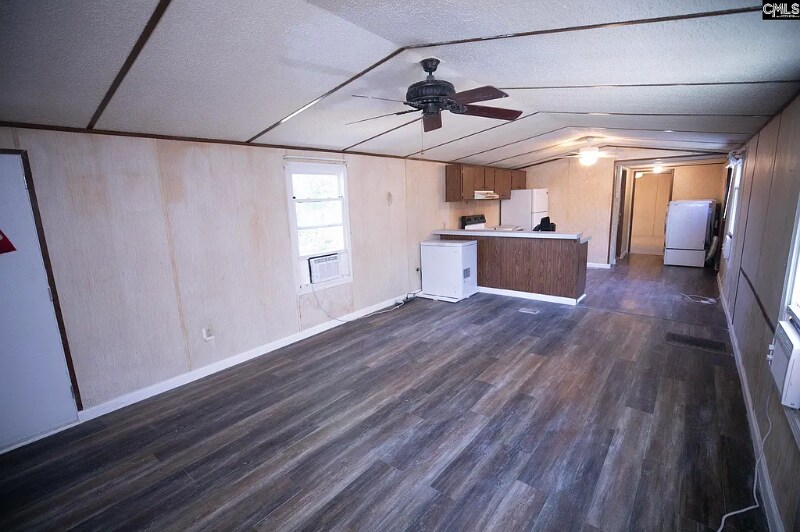 Building Photo - 2152 Congaree Rd