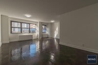 Building Photo - 400 E 89th St