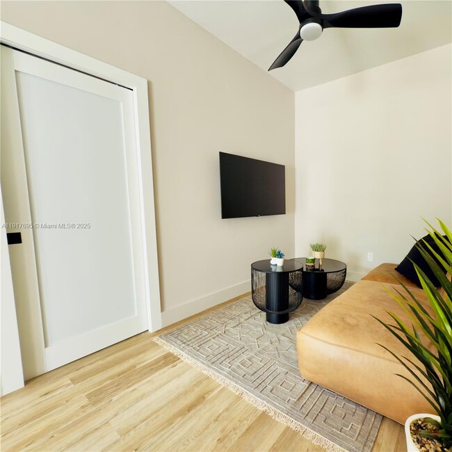 Building Photo - 220 NW 126th St