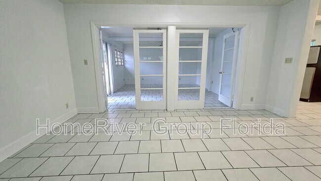 Building Photo - 1700 Aloma Ave