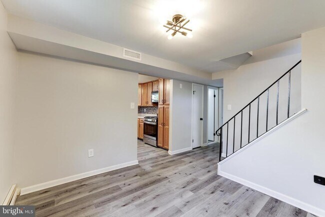 Building Photo - 4111 Hemingway Dr
