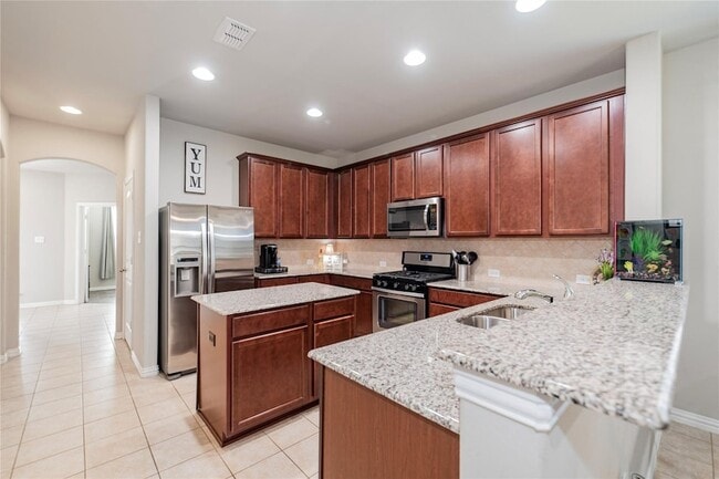 Building Photo - 1024 Bird Creek Dr
