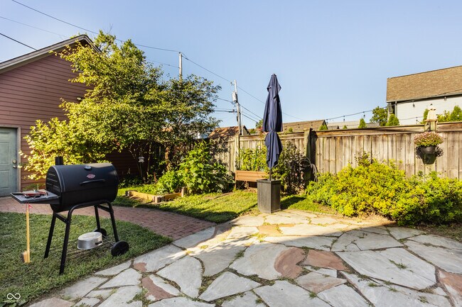 Building Photo - 607 Lord St