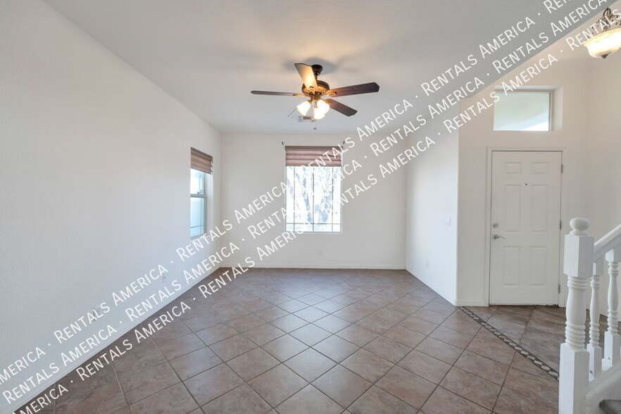 Building Photo - 14902 S Placita Tierra Montanosa