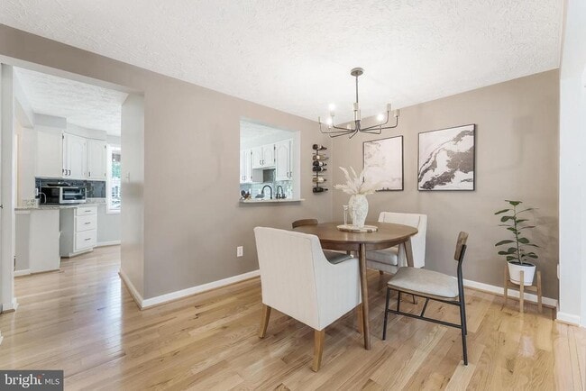 Building Photo - 2903 Bridgehampton Ct