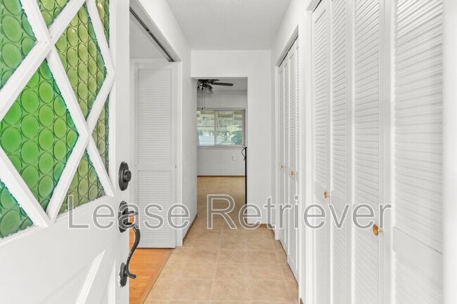 Building Photo - 1265 Slayton Dr