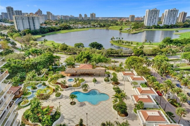 Building Photo - 20281 E Country Club Dr