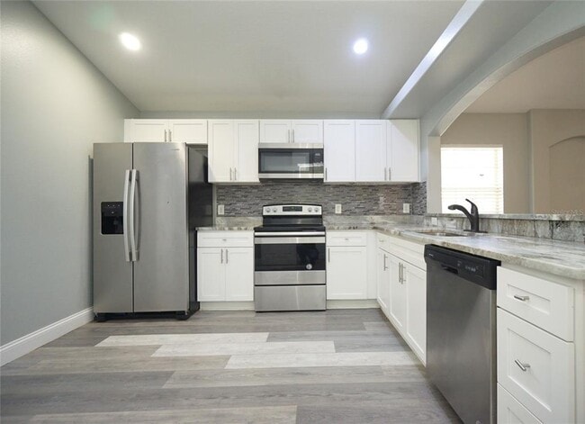 Building Photo - 2416 E Ida St