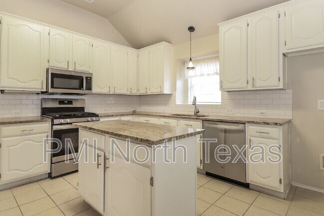 Building Photo - 6208 Mt Vernon Dr