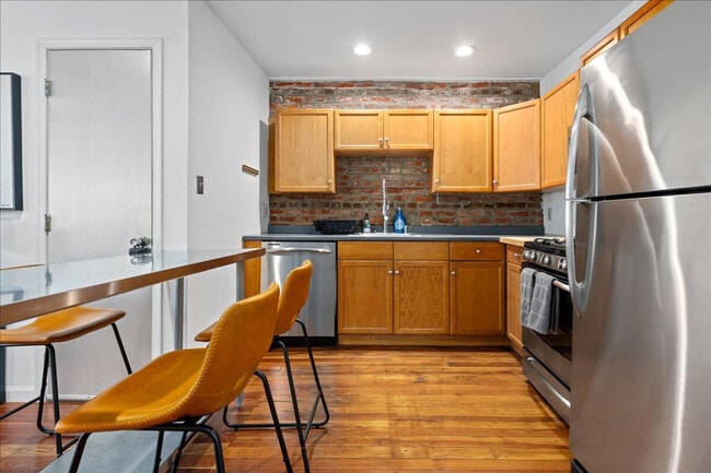 Building Photo - 234 S 20th St