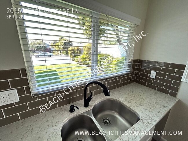 Building Photo - 20152 Cape Cottage Ln