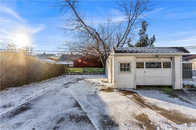 Building Photo - 20870 Wilmore Ave