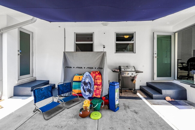 Building Photo - 505 N Ocean Blvd