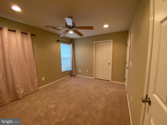 Building Photo - 18261 Camdenhurst Dr
