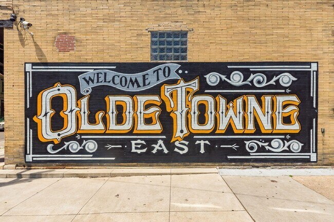 Building Photo - 848 Oak St